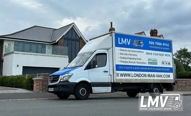 Nationwide removals from or to London with movers loading the van for a UK moving service